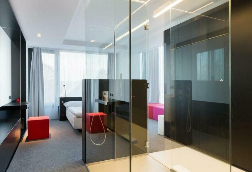اتاق استاندارد, Privo