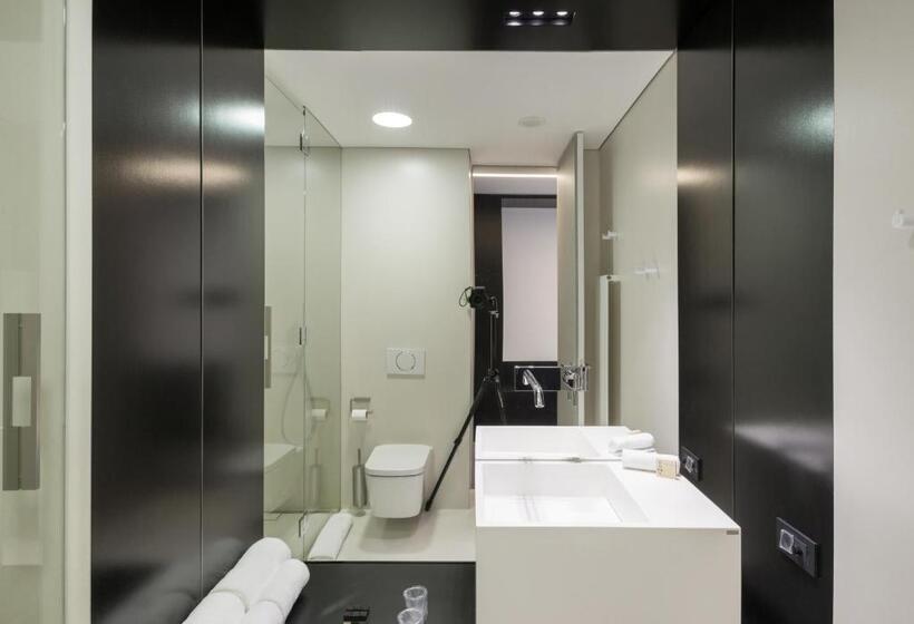 اتاق استاندارد, Privo