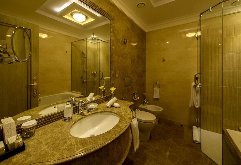 Cameră Deluxe, Royal Rose Abu Dhabi, A Curio By Hilton Affiliated
