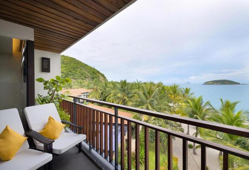 اتاق لوکس با چشم‌انداز دریا, Amiana Resort Nha Trang
