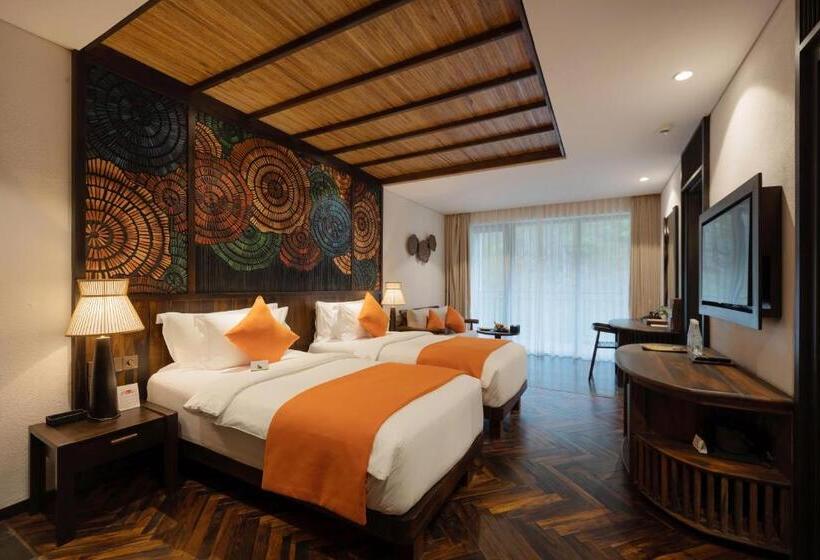 اتاق لوکس با چشم‌انداز باغ, Amiana Resort Nha Trang