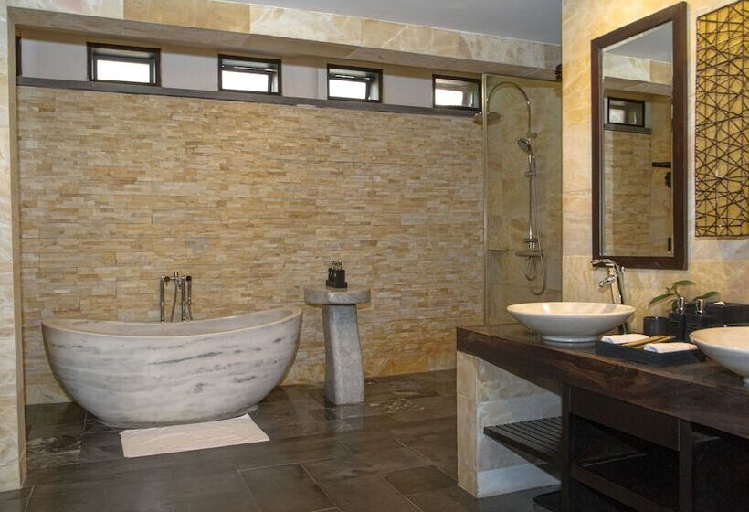 اتاق لوکس با چشم‌انداز باغ, Amiana Resort Nha Trang