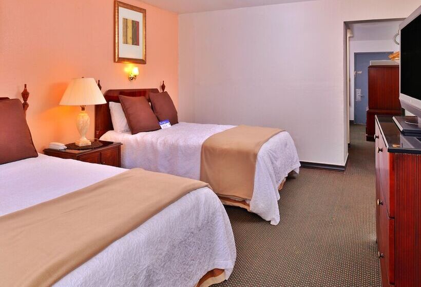 Люкс, Castle Inn & Suites Chickasha
