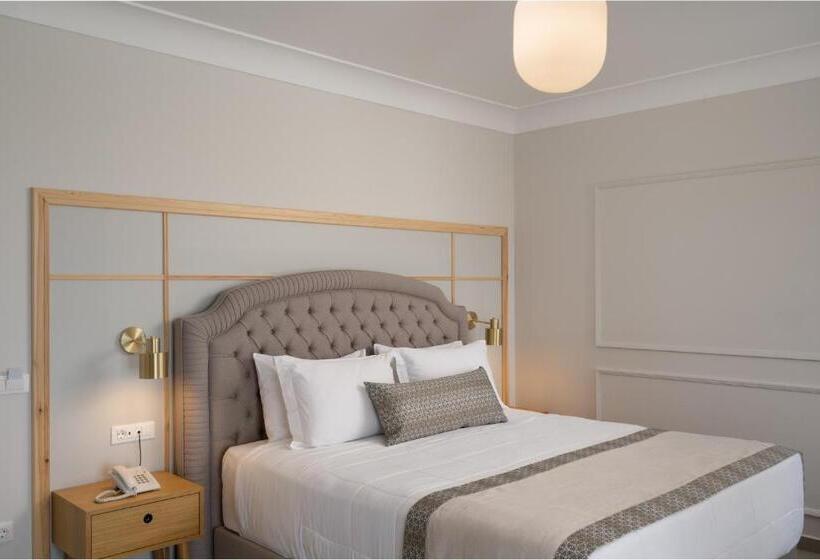 سوییت اجرایی, De Sol Hotel & Spa
