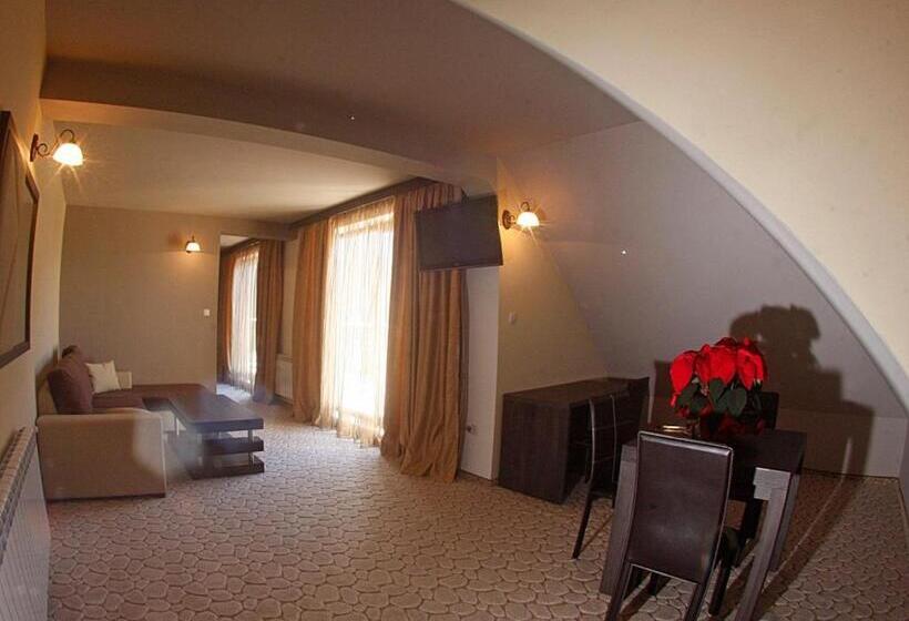 Superior suite with balcony, Vitoshko Lale