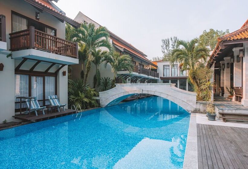 Номер Deluxe Вид на Бассейн, Khaolak Oriental Resort  Adult Only