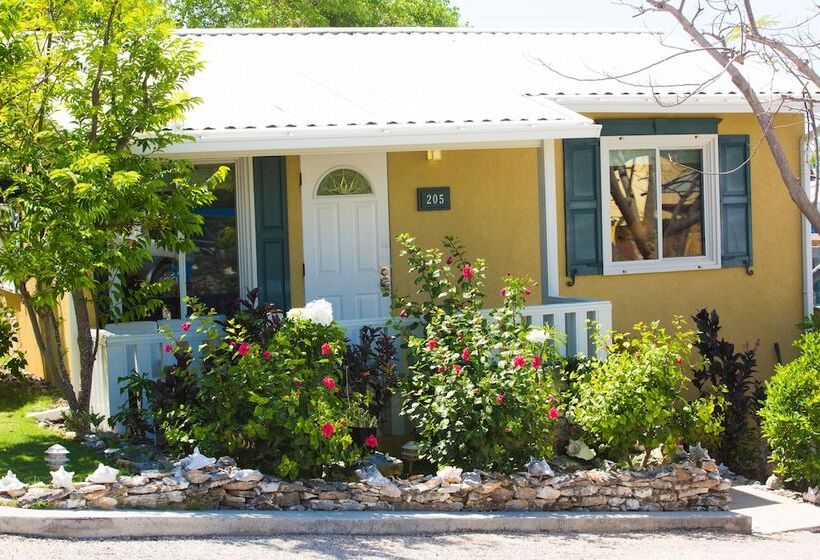 کابین, Kokomo Botanical Resort   Caribbean Family Cottages