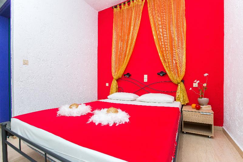 استودیوی استاندارد, Litsa Studios