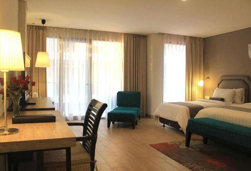 سوییت خانوادگی, Harper Kuta Hotel by Aston