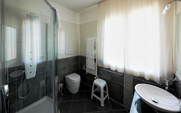Полулюкс с Балконом, Bolgheri Marina Resort Ex Varo Village
