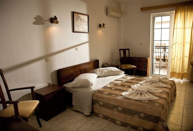 Quarto Estandar Vista Mar Lateral, Filoxenia Hotel Monemvasia