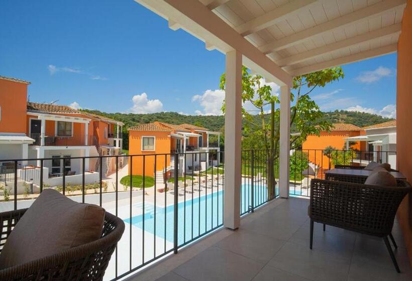 Quarto Superior Vista Piscina, Felix Hotels   Galanias Hotel & Retreat