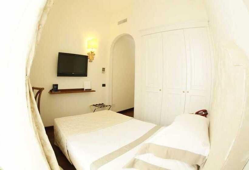 اتاق استاندارد یک نفره, Grand Hotel Di Lecce