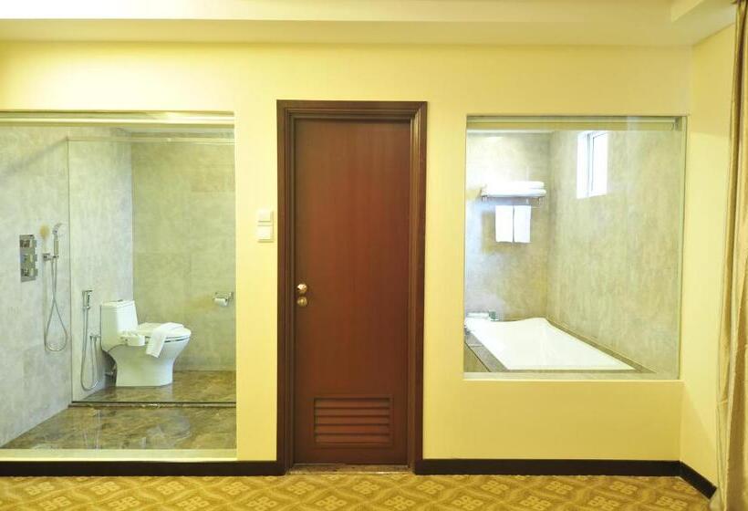Premium Zimmer für 4 Personen, Hallmark Crown