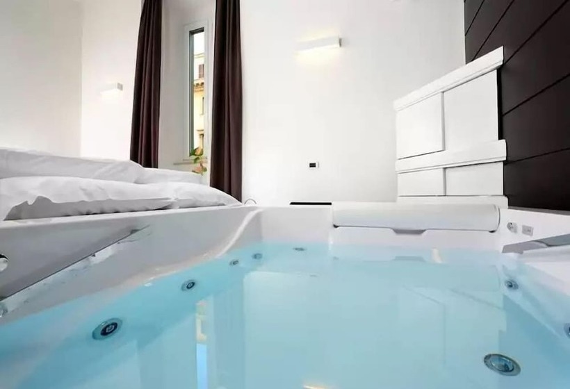 سوییت, Navona Stay