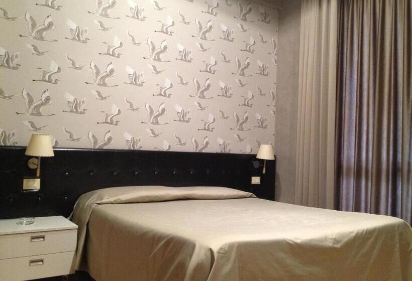 Quarto Triplo Standart, San Francisco