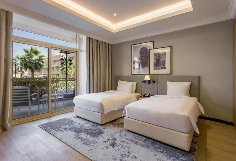 Люкс 2 Спальни, Radisson Hotel Riyadh Airport