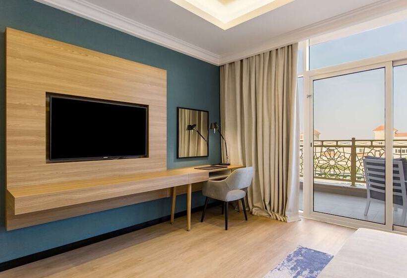 Люкс Дюплекс, Radisson Hotel Riyadh Airport