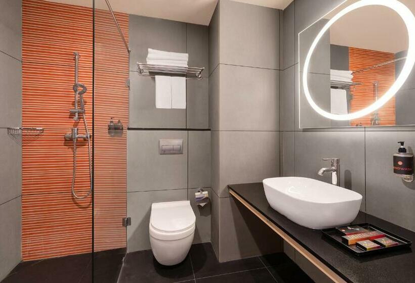 Номер Deluxe, Ginger Kochi, Kalamassery