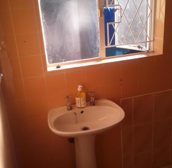Номер Стандарт, Kuyasa Guesthouse