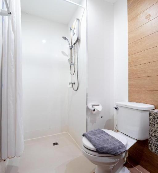 Quarto Superior, By Dee At Jomtien