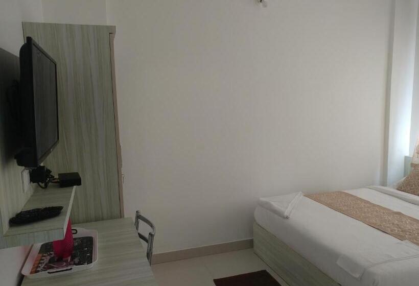 标准间带阳台, Sai Inn Mysore