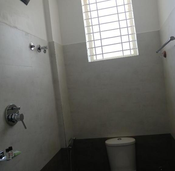 四人豪华间, Sai Inn Mysore