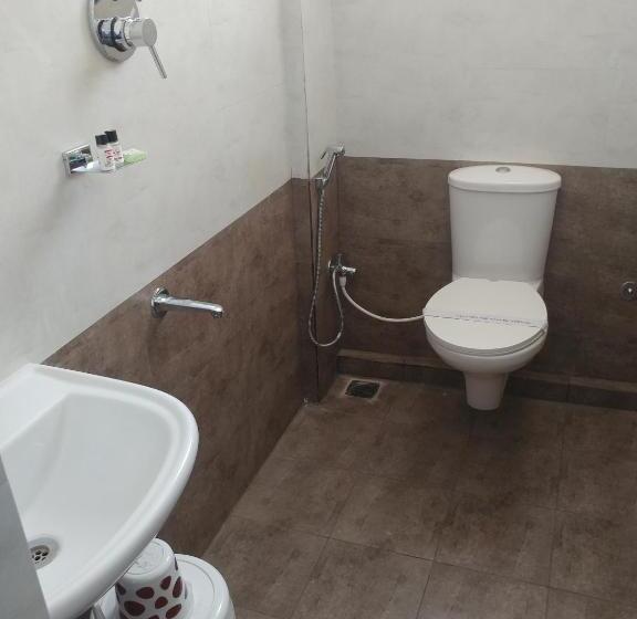 디럭스 4인 룸, Sai Inn Mysore