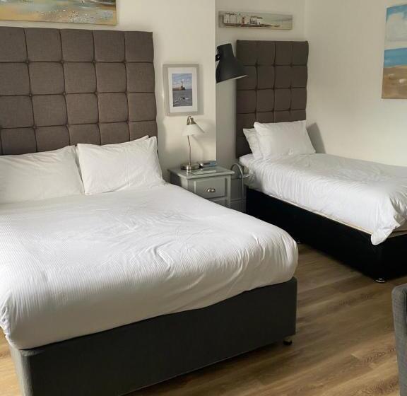 标准三人间, The Roxburgh Guest Accommodation