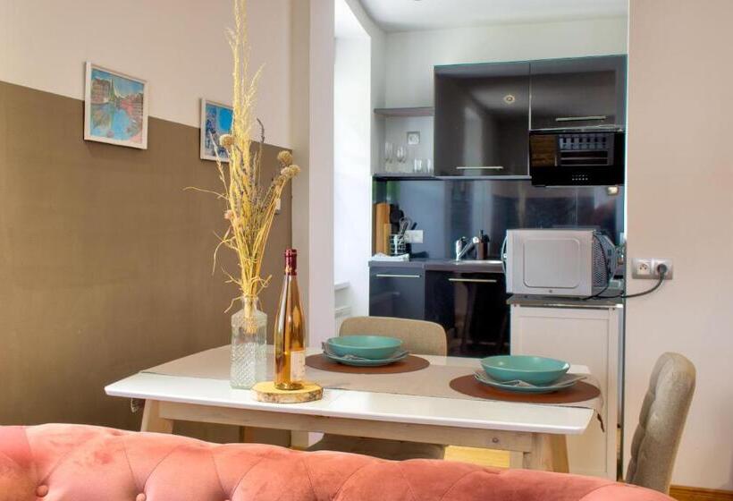 غرفة قياسية مطلة على الجبل, La Maison Forestière
