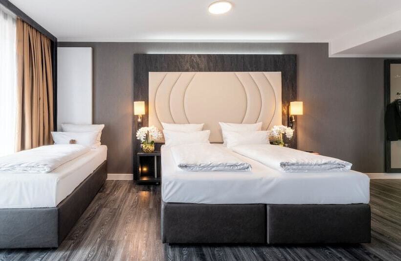 Трехместный Номер Премиум, Plaza Premium Heidelberg