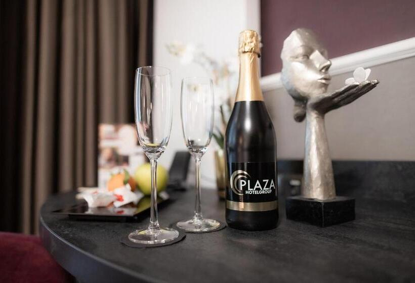 Трехместный Номер Премиум, Plaza Premium Heidelberg