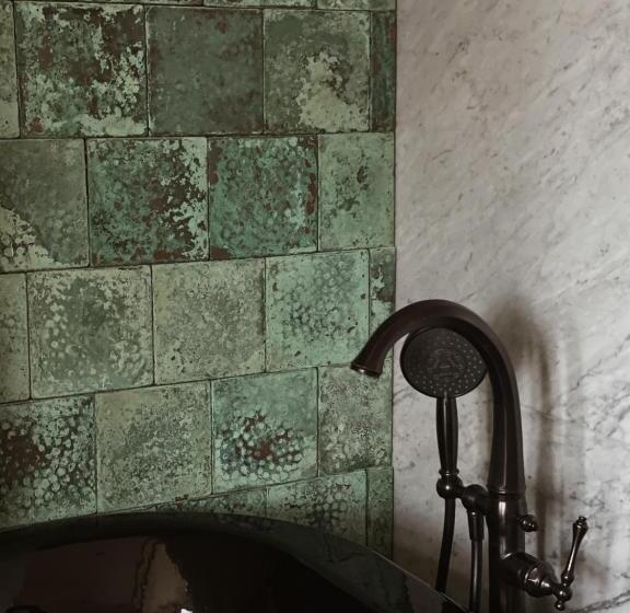 プール付きジュニアスイート, Verdigris