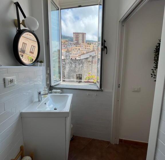 Номер Стандарт с Балконом, Pizzo Central House