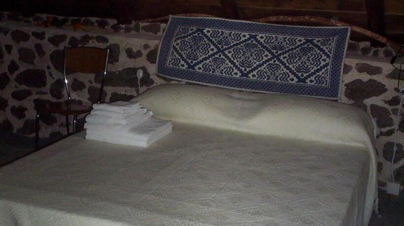 غرفة قياسية ثلاثية, Ovile Juanne Loddo