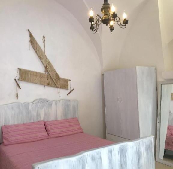 Quarto Estandar, Chicchisanti