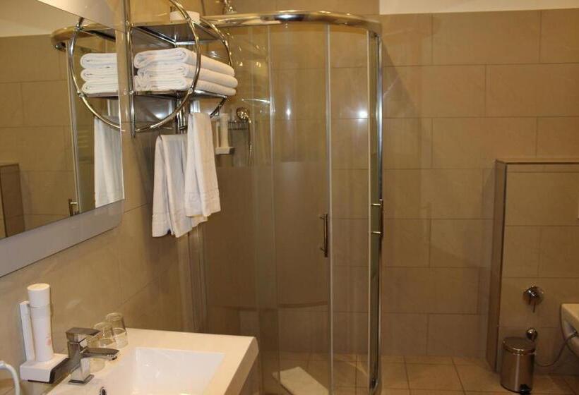 Quarto Triplo Estandar com Sacada, Atlas Sport