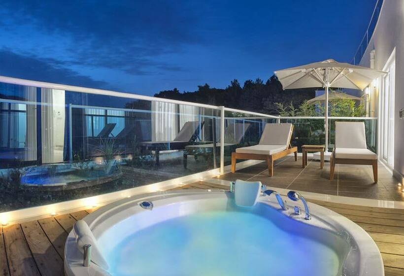 バスタブ付きスーペリアールーム, Garcia Resort & Spa  Ultra All Inclusive