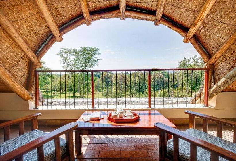جناح, Ilala Lodge