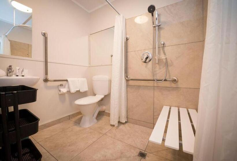 Студия Стандарт, Quest On Johnston Serviced Apartments