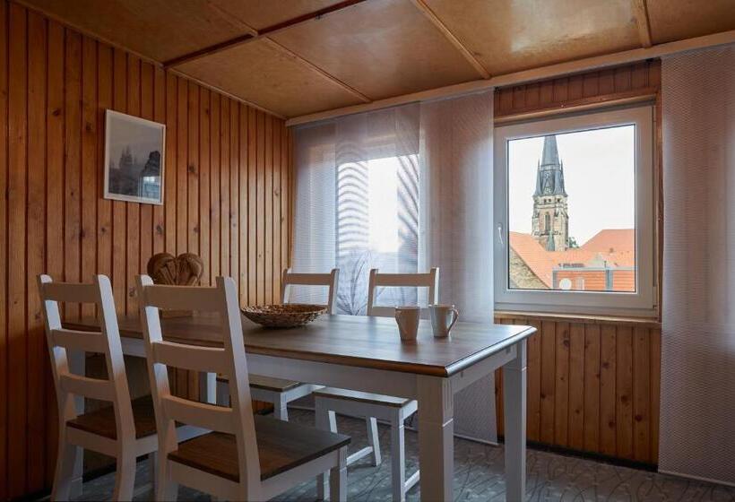 سوییت جونیور, Schlossblick