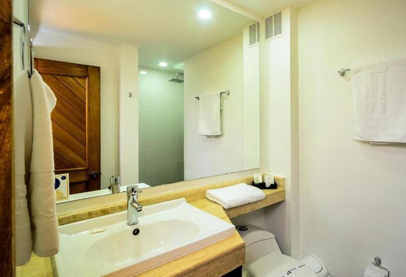 Апартаменты 1 Спальня, Travelers Fontana Plaza