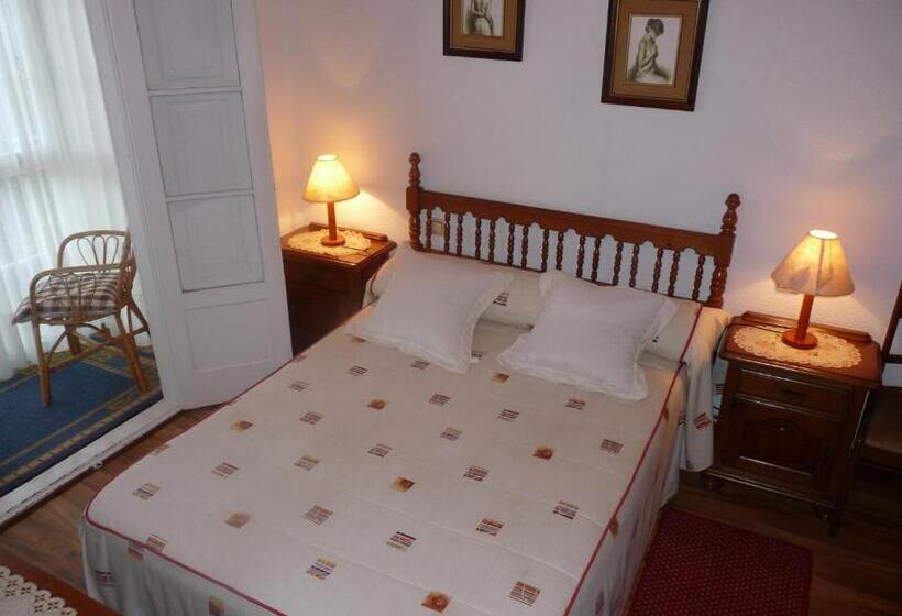 اتاق استاندارد با بالکن, Hospedaje Roiz