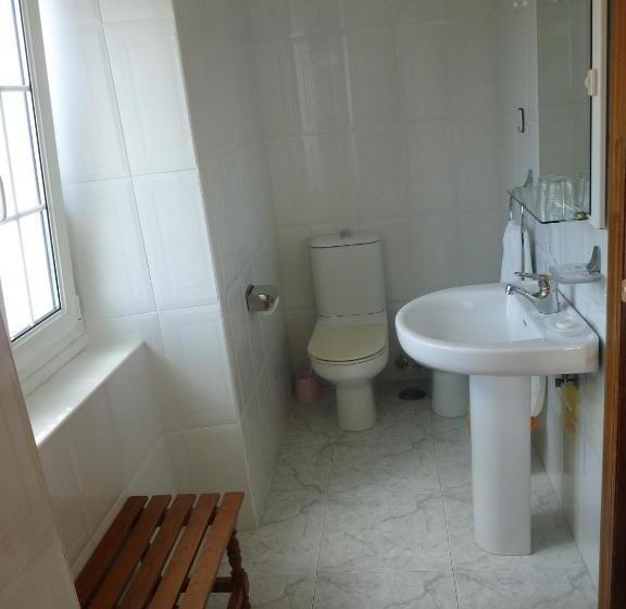 اتاق استاندارد, Hospedaje Roiz