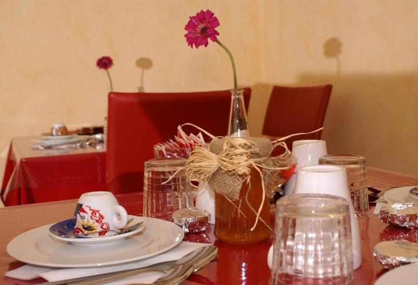اتاق ساده سه‌ نفره, Sa Mamma E Sole B&b