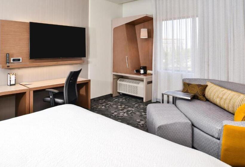 اتاق استاندارد با تخت بزرگ, Courtyard By Marriott Charlotte Northlake