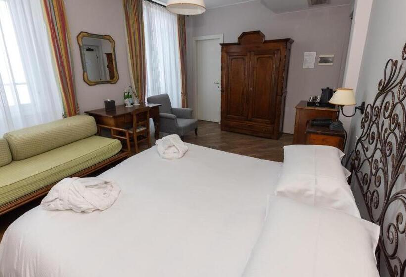 اتاق استاندارد سه نفره, Albergo Ristorante Il Verbano