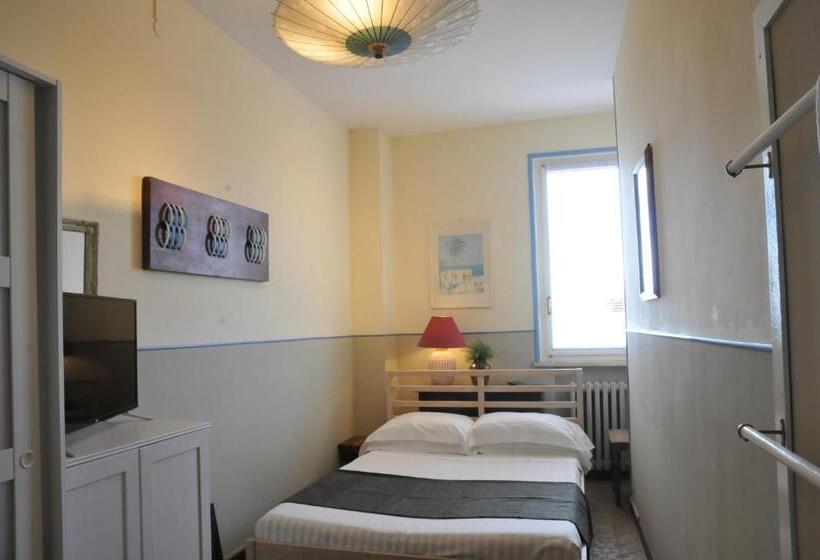 اتاق استاندارد یک نفره با چشم‌انداز دریا, Villa Belvedere