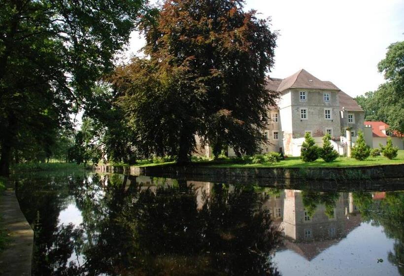 Номер Стандарт, Wasserschloss Mellenthin