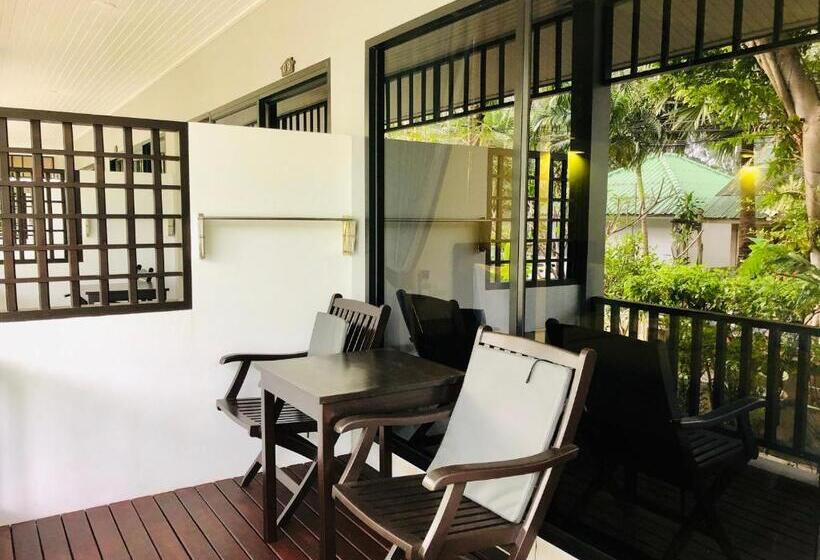 Номер Стандарт Трехместный, Lamai Inn 99 Bungalows